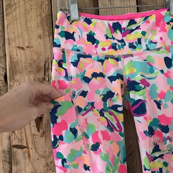 Lilly Pulitzer Luxletic Weekender Midi Pina Colada Club Leggings Size XXS - Picture 3 of 12
